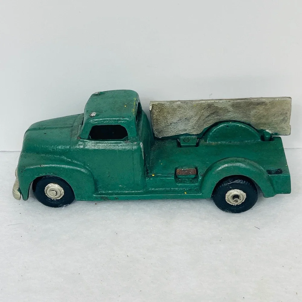 Vintage Green Cast Iron Pickup Truck Toy Stake Side Bed Collectible 6 Inch